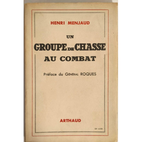 Un groupe de chasse au combat
