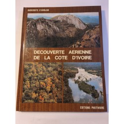 Découverte aérienne de la côte d'Ivoire