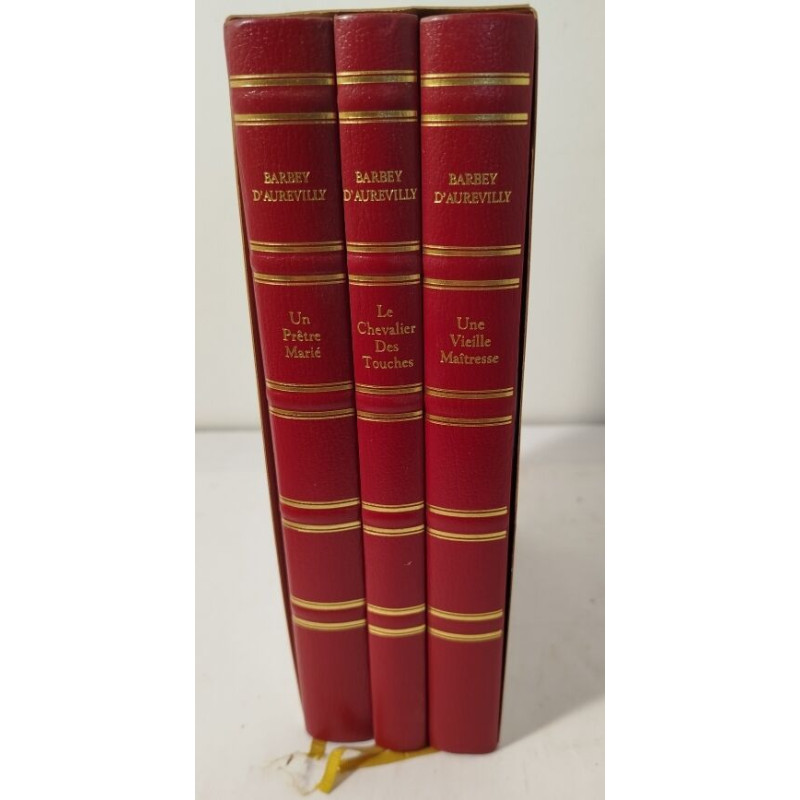 Un Prêtre Marié / Le Chevalier des Touches / Une Vieille Maîtresse