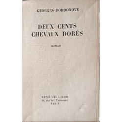 Deux cents chevaux dorés