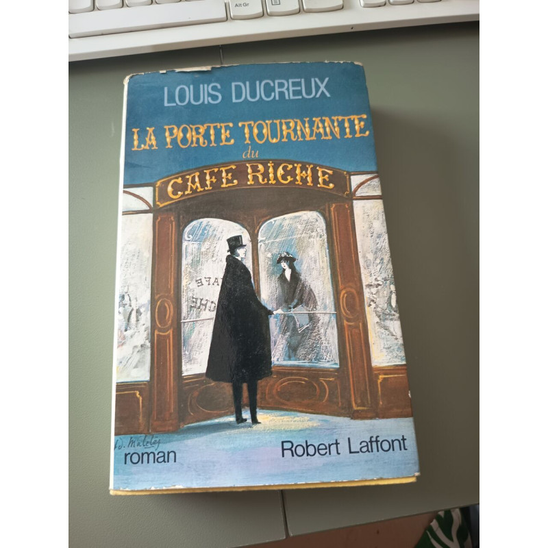 La porte tournante du café riche