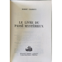 Le livre du passé mystérieux