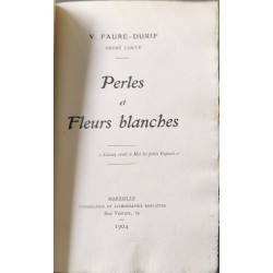 Perles et fleurs blanches EO numerotée 22/30 sur vélin